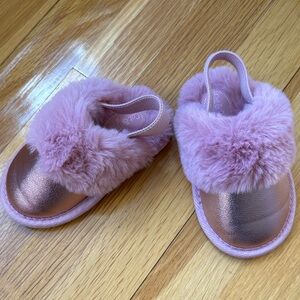 Cat & Jack Pink Plush Slide Slippers with Metallic Toe